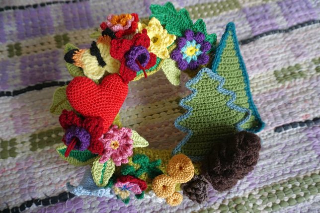 crochet wreath